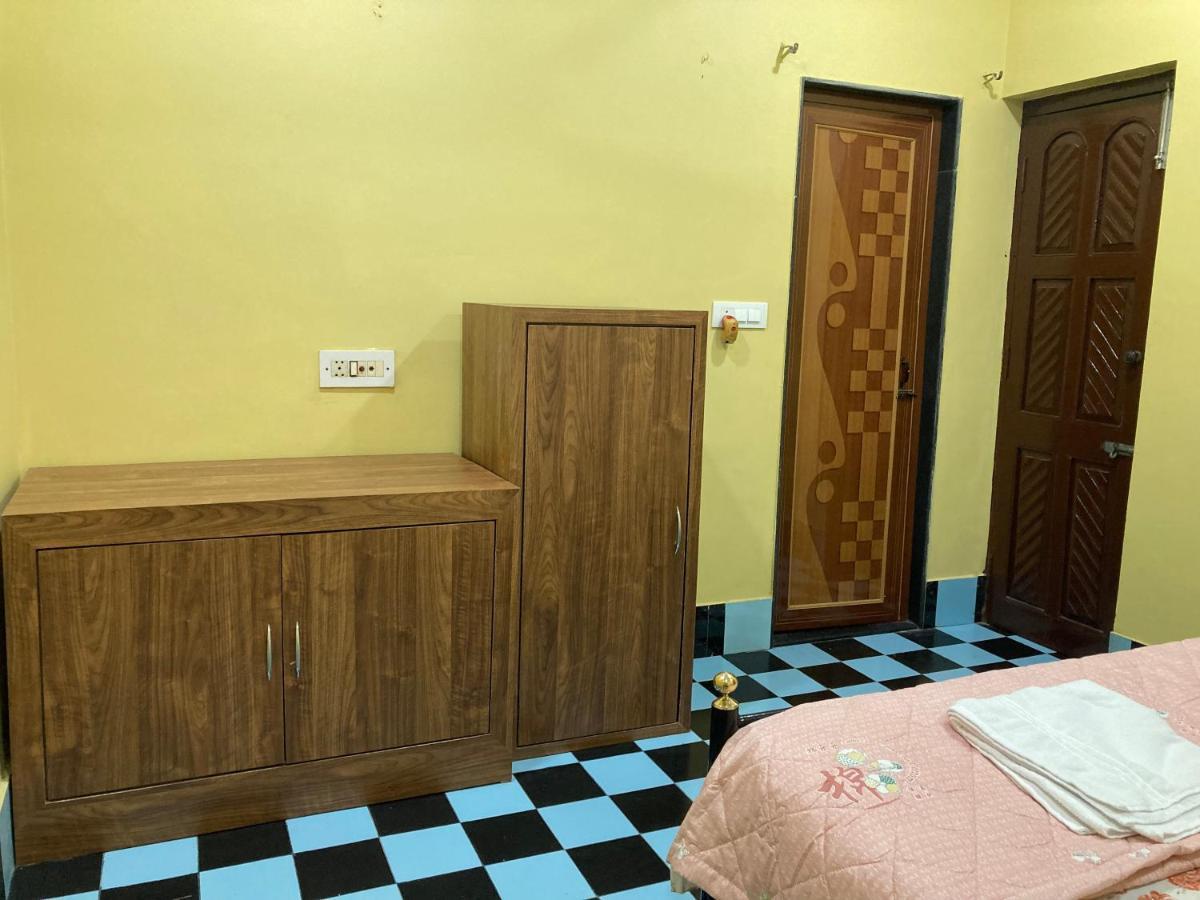 Anjali Homestay - 10 Mins From Airport Siliguri Esterno foto