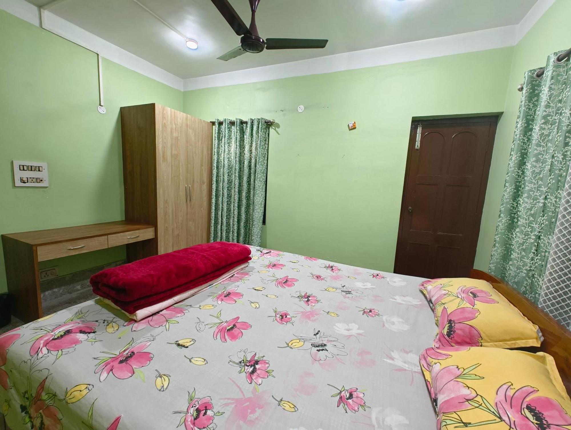Anjali Homestay - 10 Mins From Airport Siliguri Esterno foto